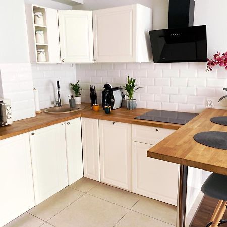 Apartament Na Teczowej Wrocław Eksteriør billede