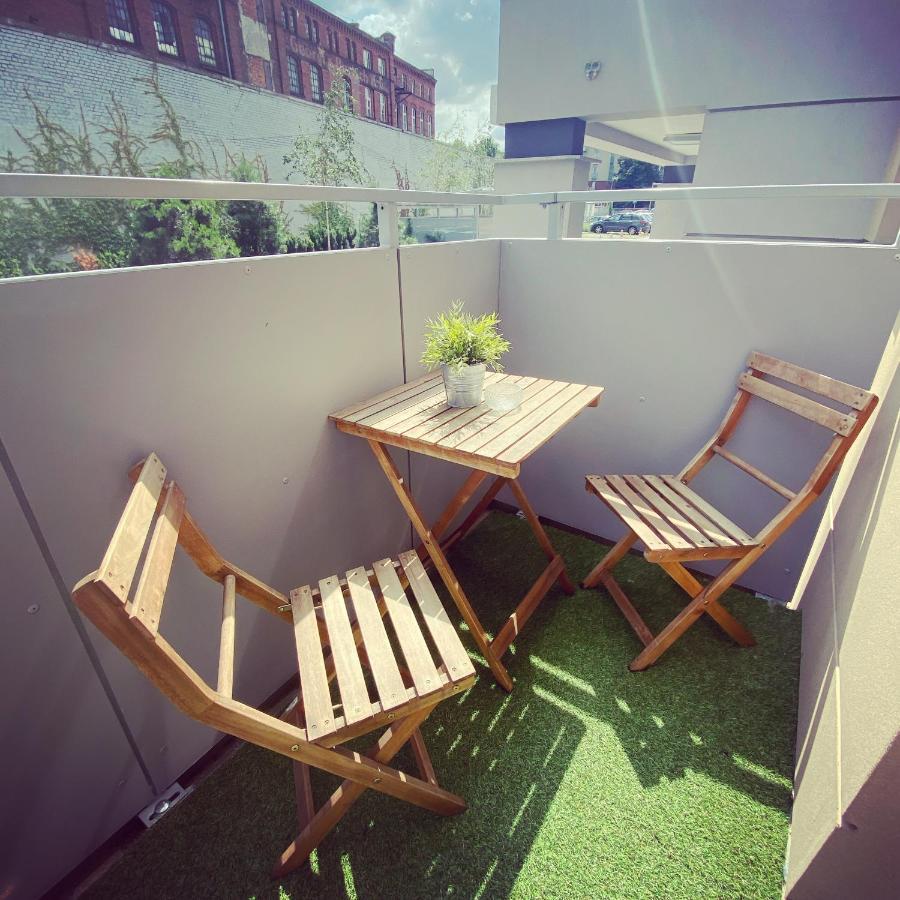 Apartament Na Teczowej Wrocław Eksteriør billede